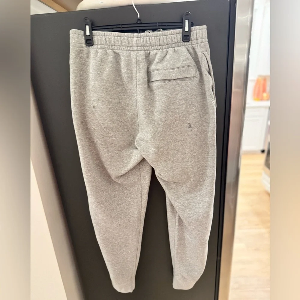 Nike Men's Light Gray Joggers